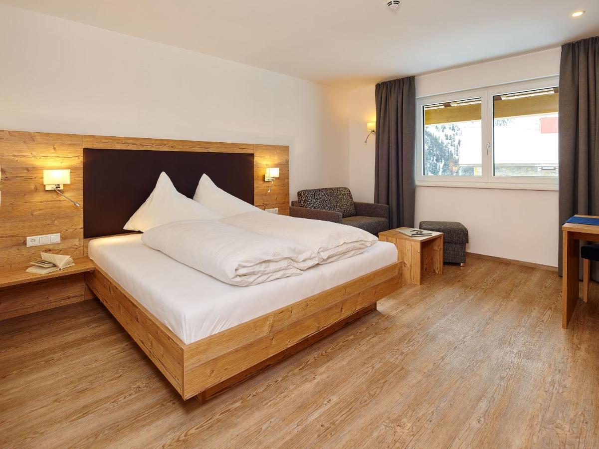 קוהטאי Hotel Garni Kristall חדר תמונה