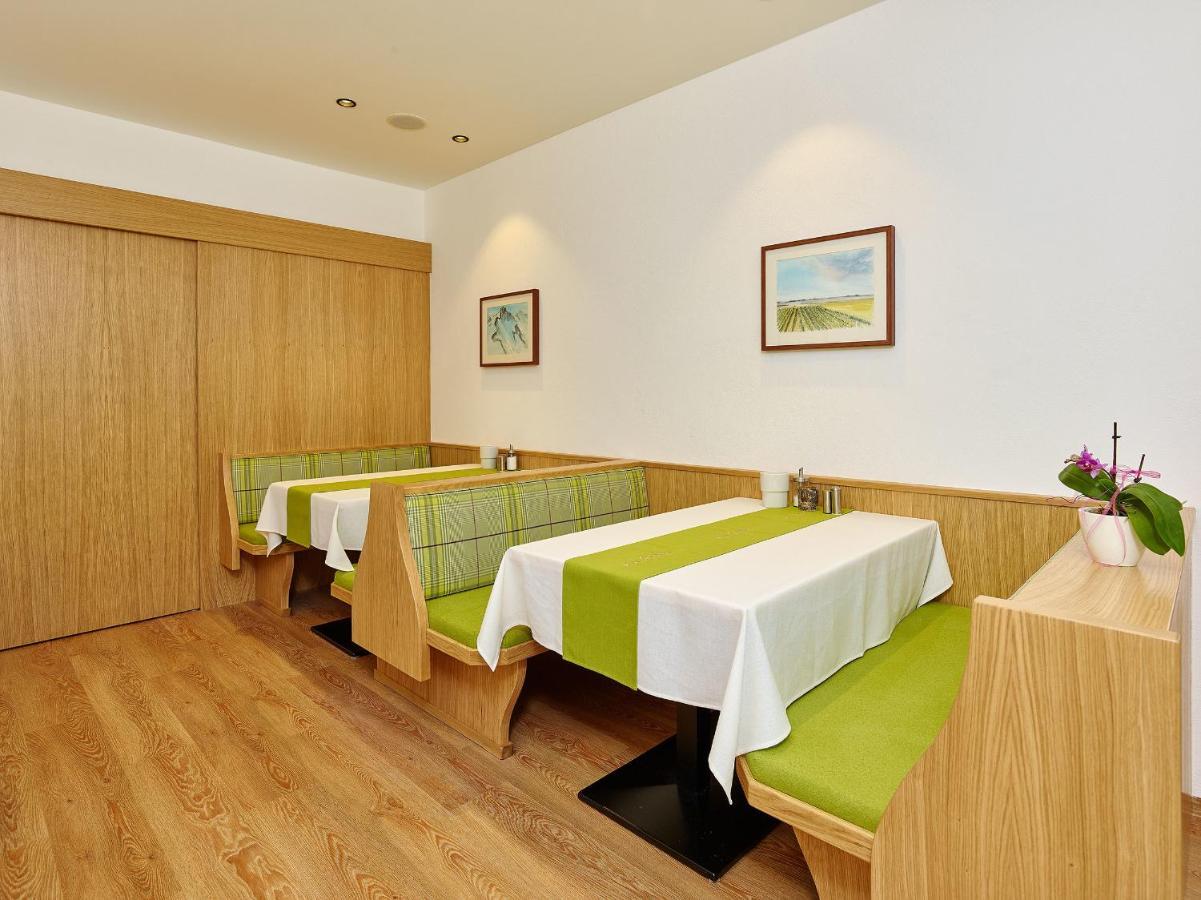 קוהטאי Hotel Garni Kristall מראה חיצוני תמונה