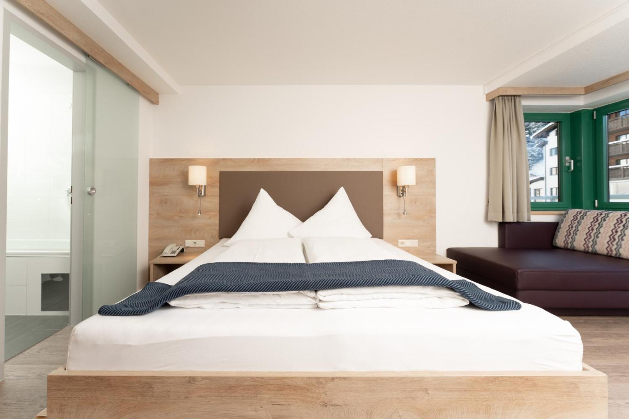 קוהטאי Hotel Garni Kristall מראה חיצוני תמונה